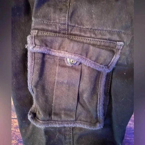 Ralph Lauren | infant boys black cargo pants. Size: 6M. - Picture 3 of 7